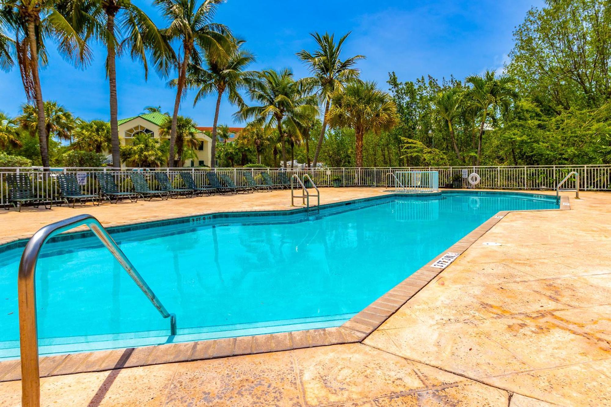 Sunrise Suites Dominican Suite #110 Ки-Уэст Номер фото